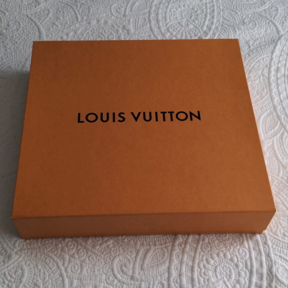 Louis Vuitton Box - Picture 1 of 6